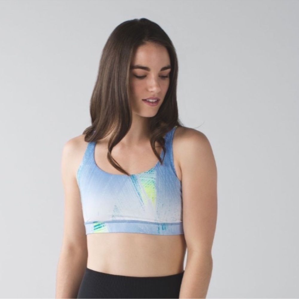 Lululemon Energy Sports Bra Wind Chill White Lullaby Size 6